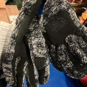 The North Face Gloves NWT Deadstock
